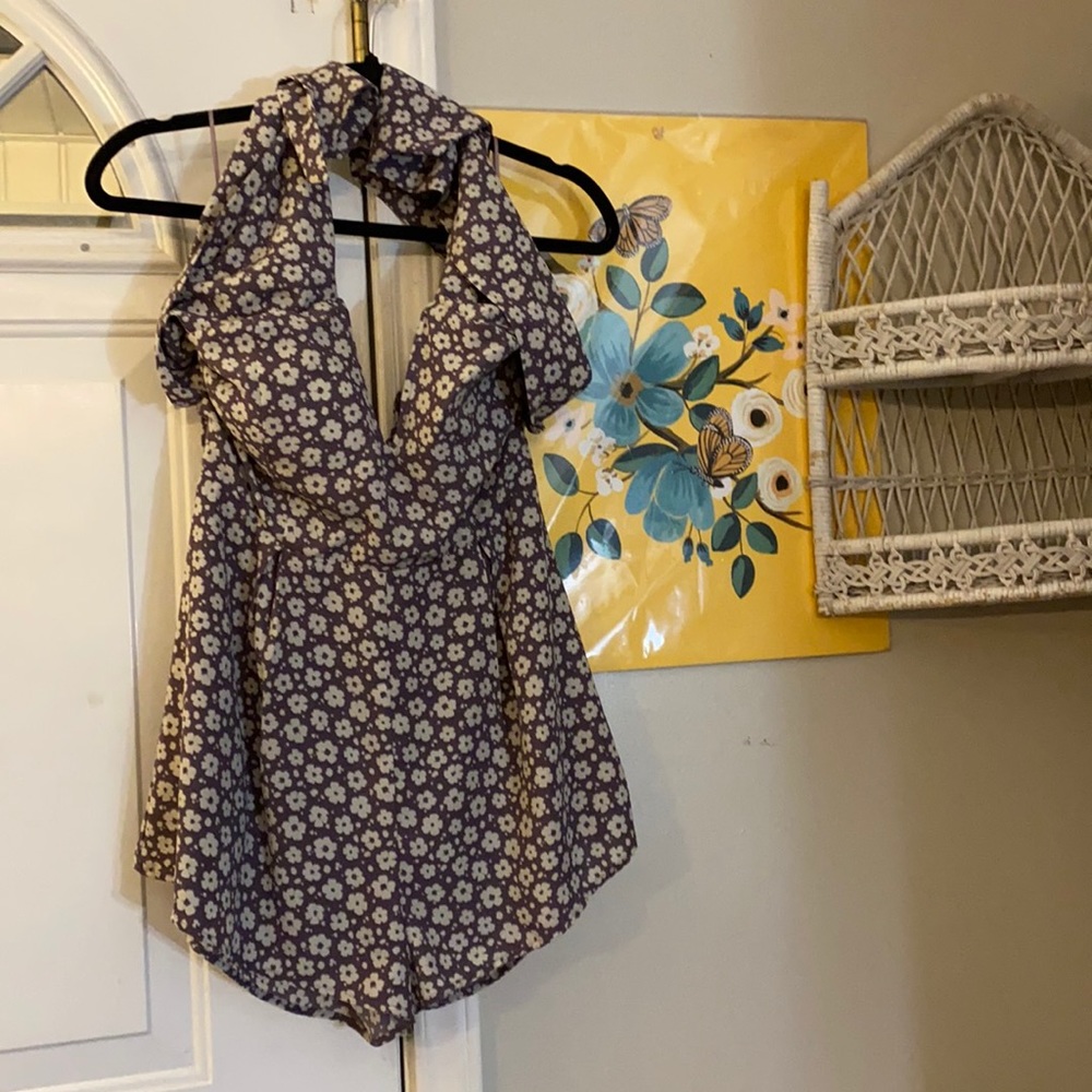 Medium floral romper